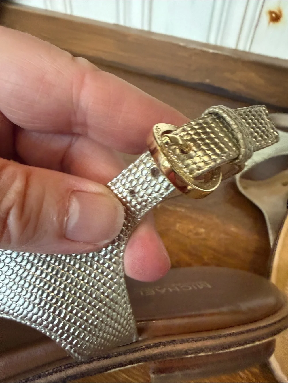 Michael Kors Metallic Gold Thong Sandals size 8